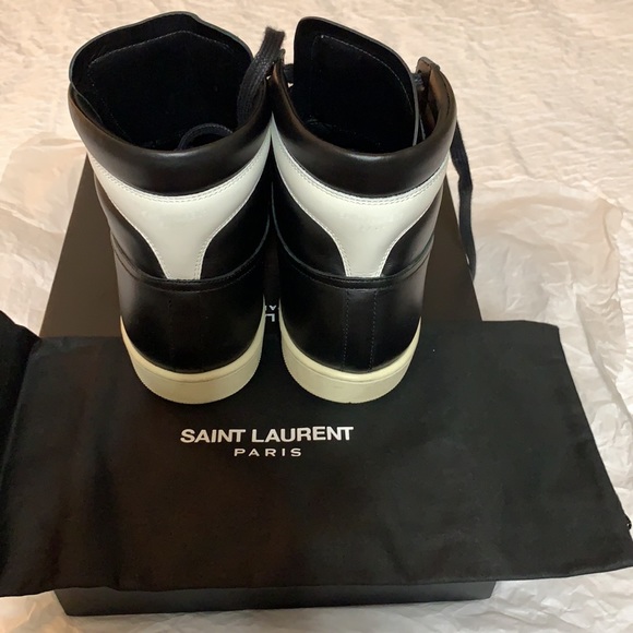 These high top Saint Laurent sneakers are in good condition. Still in style! - Picture 2 of 4